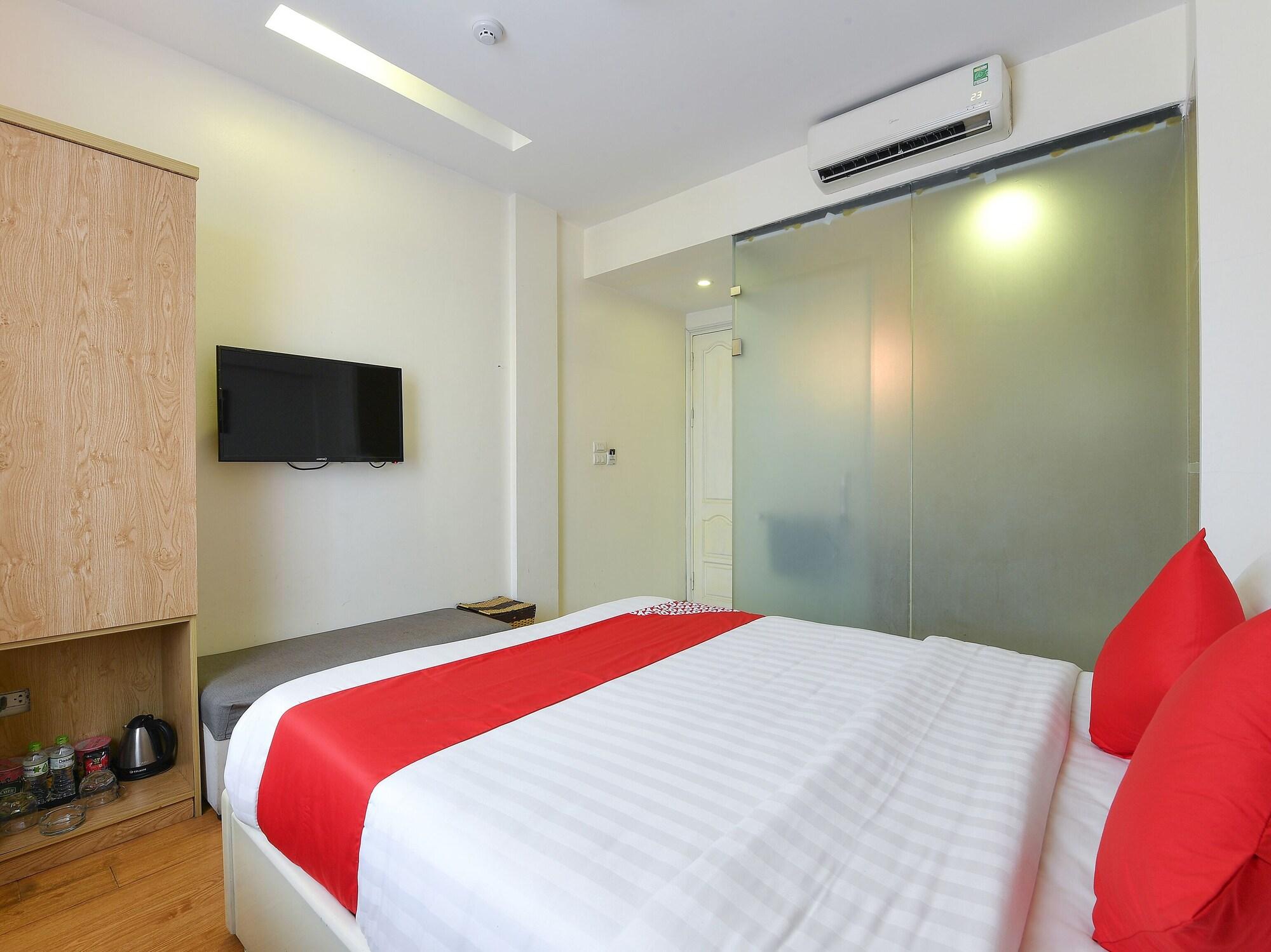 Oyo 210 Saki Hotel Hanoi Exterior photo