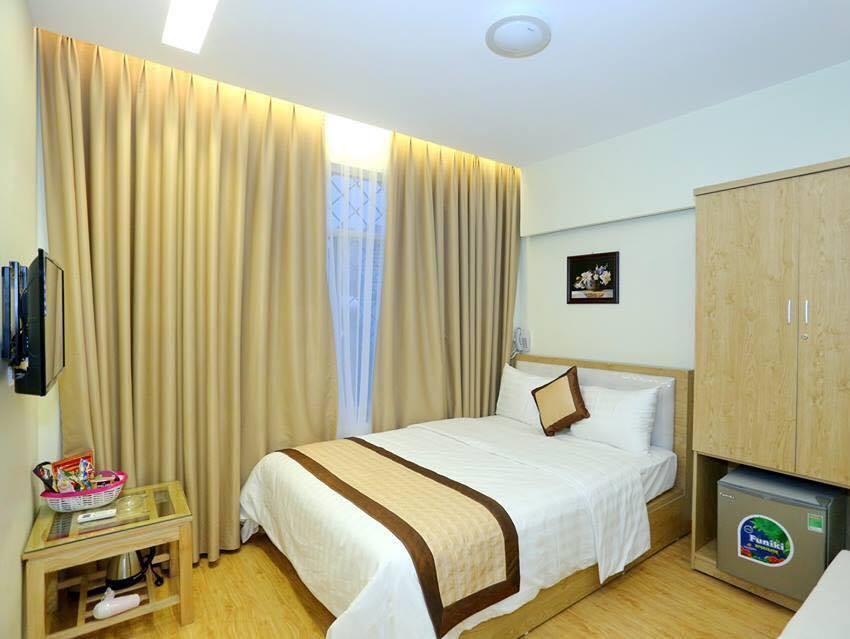 Oyo 210 Saki Hotel Hanoi Exterior photo