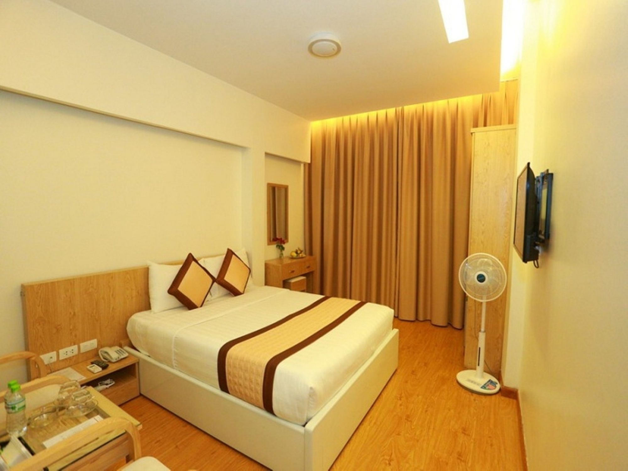 Oyo 210 Saki Hotel Hanoi Exterior photo