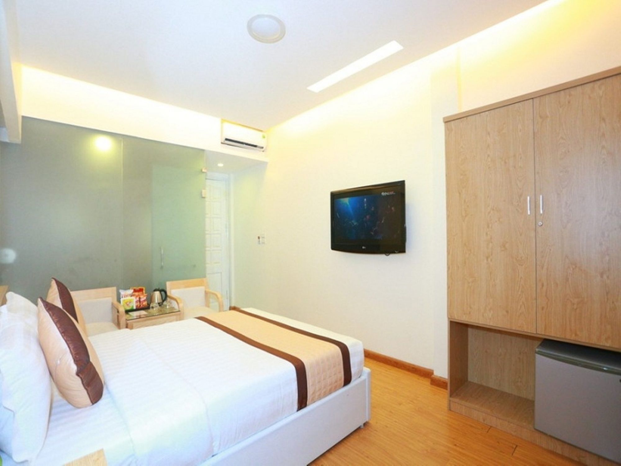 Oyo 210 Saki Hotel Hanoi Exterior photo